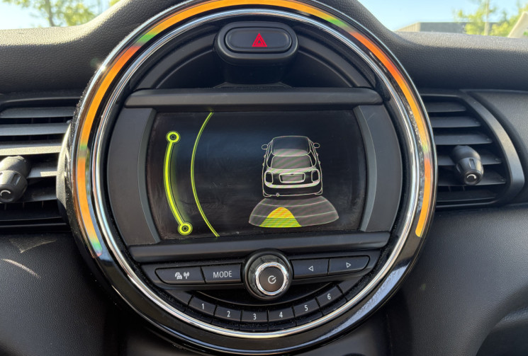 Mini Cooper 1.5 102 cv BLACKFRIARS * Toit Ouvrant * 5 portes * Ecran * Led Ambiance * Bluetooth 