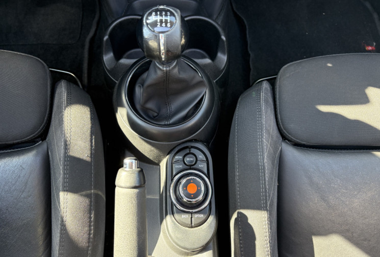 Mini Cooper 1.5 102 cv BLACKFRIARS * Toit Ouvrant * 5 portes * Ecran * Led Ambiance * Bluetooth 