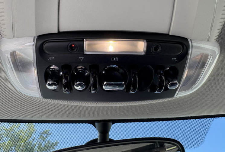 Mini Cooper 1.5 102 cv BLACKFRIARS * Toit Ouvrant * 5 portes * Ecran * Led Ambiance * Bluetooth 