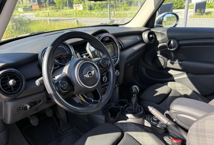 Mini Cooper 1.5 102 cv BLACKFRIARS * Toit Ouvrant * 5 portes * Ecran * Led Ambiance * Bluetooth 