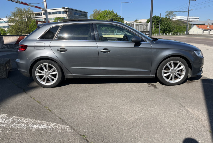 Audi A3 SPORTBACK Série 3 Sportback 2.0 TDi 16V S-Tronic6 S&S 150 cv Boîte auto