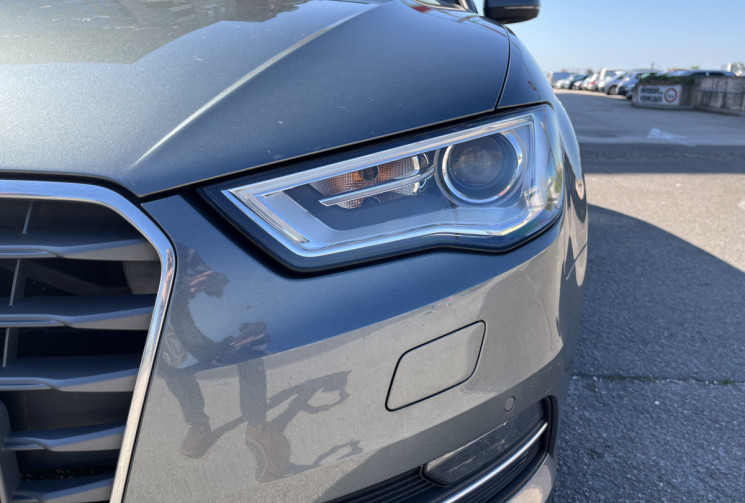 Audi A3 SPORTBACK Série 3 Sportback 2.0 TDi 16V S-Tronic6 S&S 150 cv Boîte auto