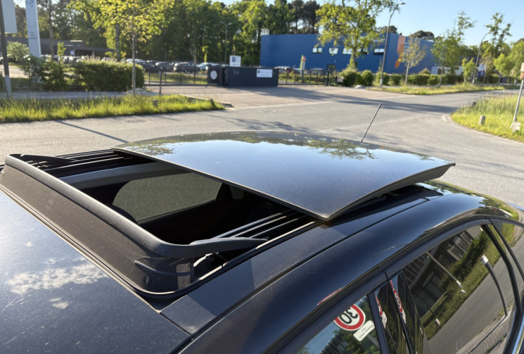 Citroën C4 SHINE 110 cv BlueHDI * Toit Ouvrant * Caméra 360 * Régulateur Adaptatif * HUD