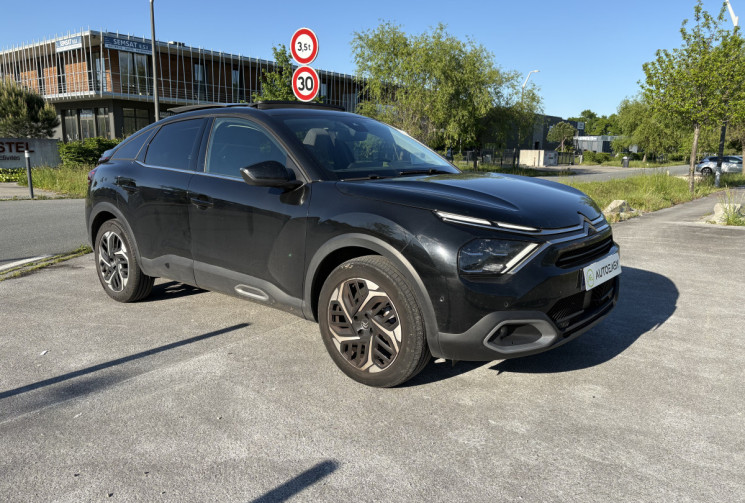 Citroën C4 SHINE 110 cv BlueHDI * Toit Ouvrant * Caméra 360 * Régulateur Adaptatif * HUD