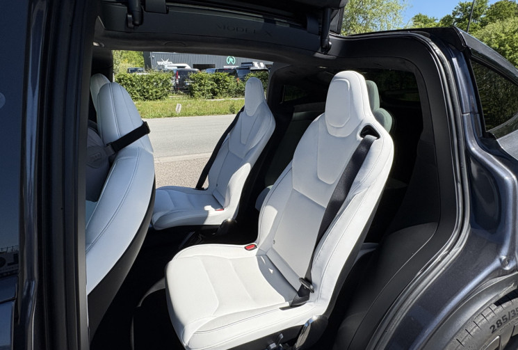 Tesla Model X PLAID  1020ch * jante turbine 22