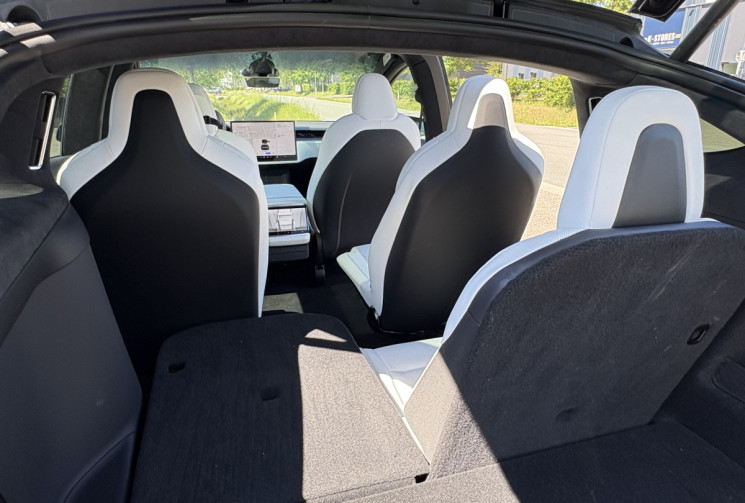 Tesla Model X PLAID  1020ch * jante turbine 22