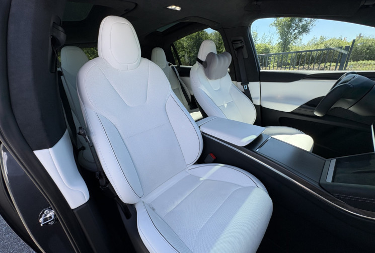 Tesla Model X PLAID  1020ch * jante turbine 22