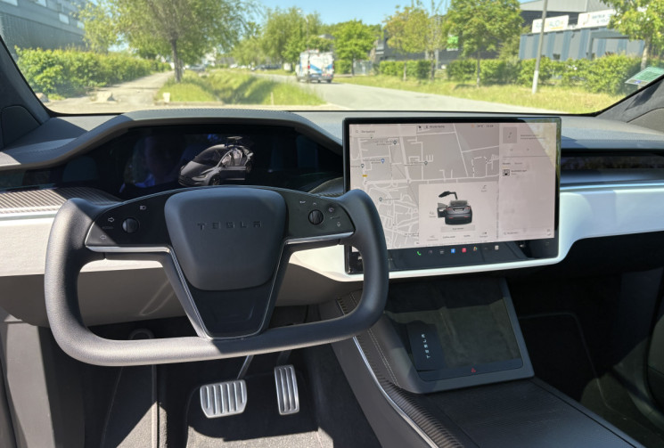 Tesla Model X PLAID  1020ch * jante turbine 22