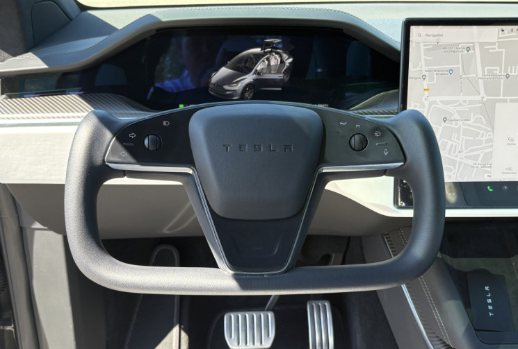Tesla Model X PLAID  1020ch * jante turbine 22