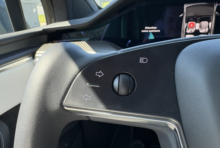 Tesla Model X PLAID  1020ch * jante turbine 22