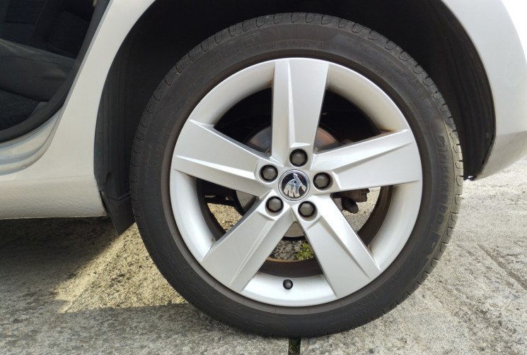Skoda Fabia 1.4 TDI  90 STYLE  BVA