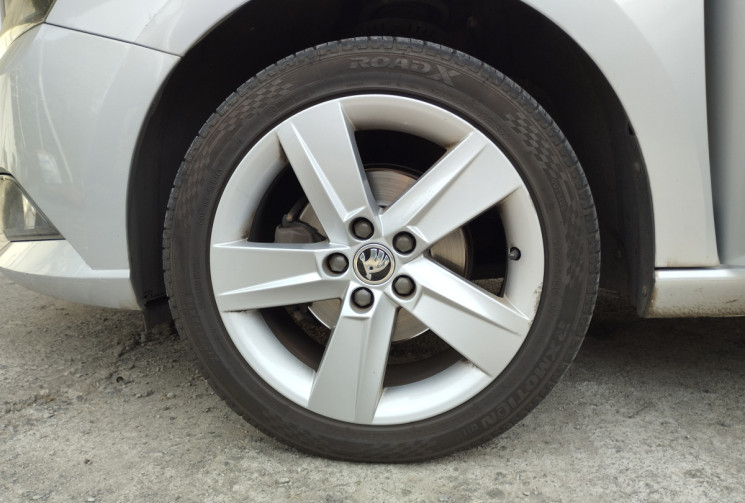 Skoda Fabia 1.4 TDI  90 STYLE  BVA