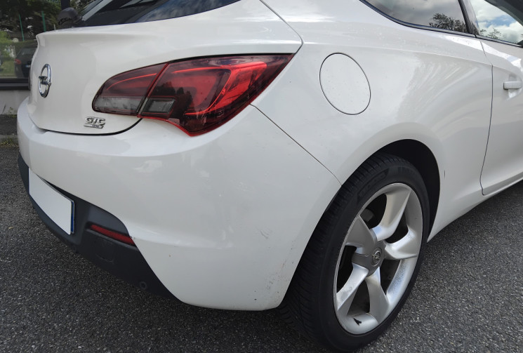 Opel Astra GTC 1.7 CDTI 130 CV