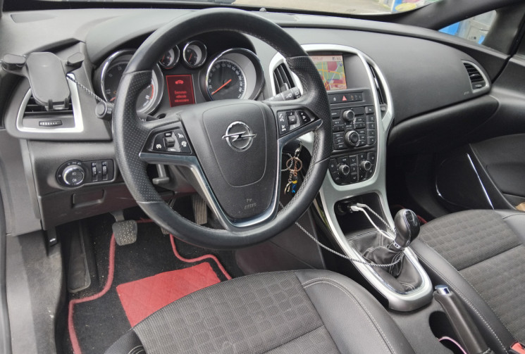 Opel Astra GTC 1.7 CDTI 130 CV