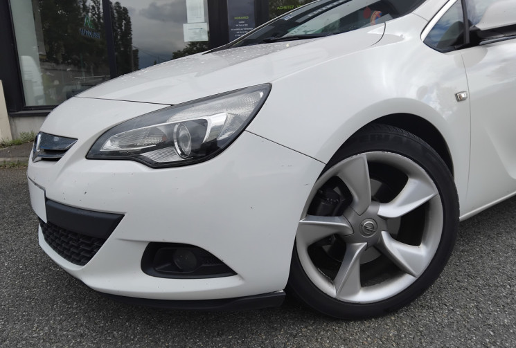 Opel Astra GTC 1.7 CDTI 130 CV
