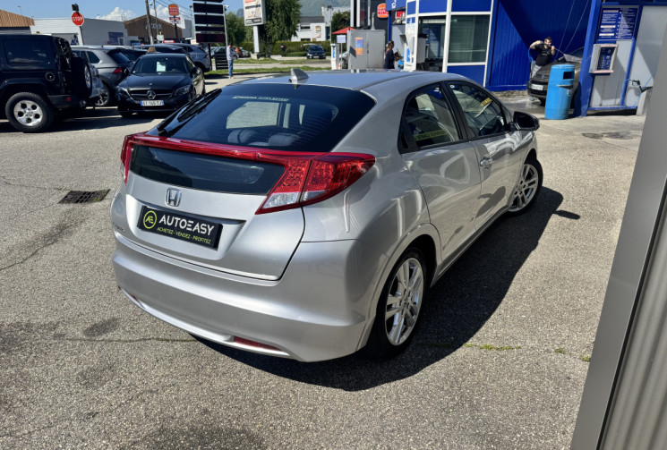 Honda Civic 2.2 150 i-DTEC Executive Navi