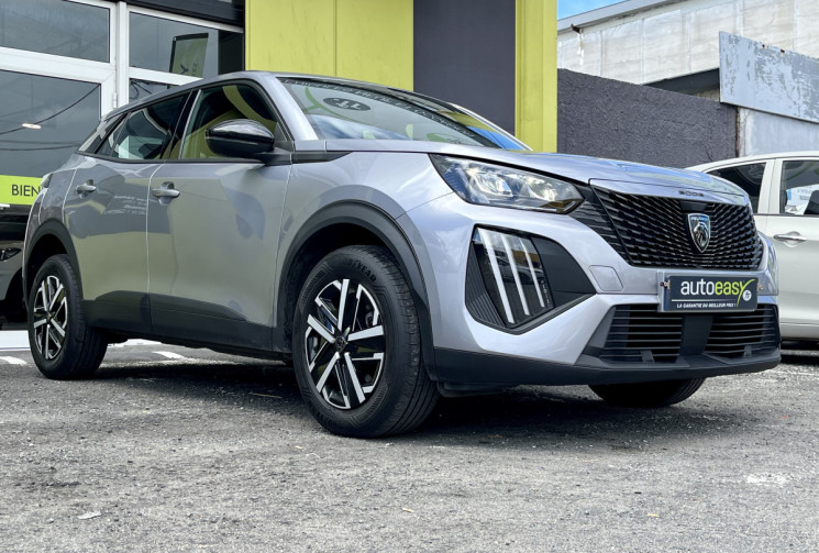 Peugeot 2008 II Phase 2 1.2 THP Puretech 12V S&S 100 cv Allure // Premiere main // Peu kilométré 