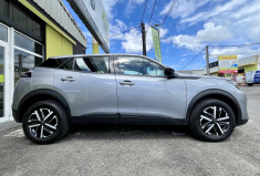 Peugeot 2008 II Phase 2 1.2 THP Puretech 12V S&S 100 cv Allure // Premiere main // Peu kilométré 