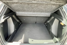 Peugeot 2008 II Phase 2 1.2 THP Puretech 12V S&S 100 cv Allure // Premiere main // Peu kilométré 