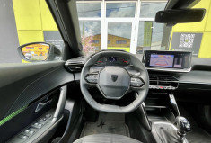 Peugeot 2008 II Phase 2 1.2 THP Puretech 12V S&S 100 cv Allure // Premiere main // Peu kilométré 