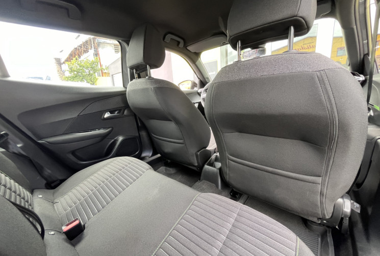 Peugeot 2008 II Phase 2 1.2 THP Puretech 12V S&S 100 cv Allure // Premiere main // Peu kilométré 