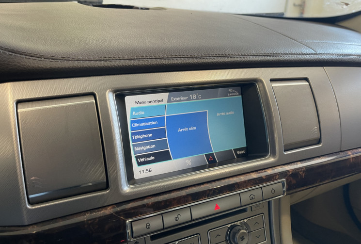 Jaguar XF 3.0 V6 D 211ch Edition Limitée / Kit Distribution neuf / Garantie 12 Mois