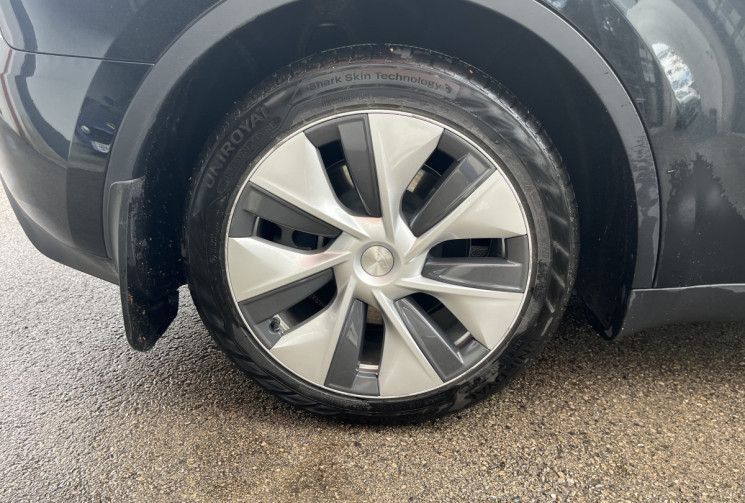 Tesla Model Y Standard RWD 275CH / 1ère main