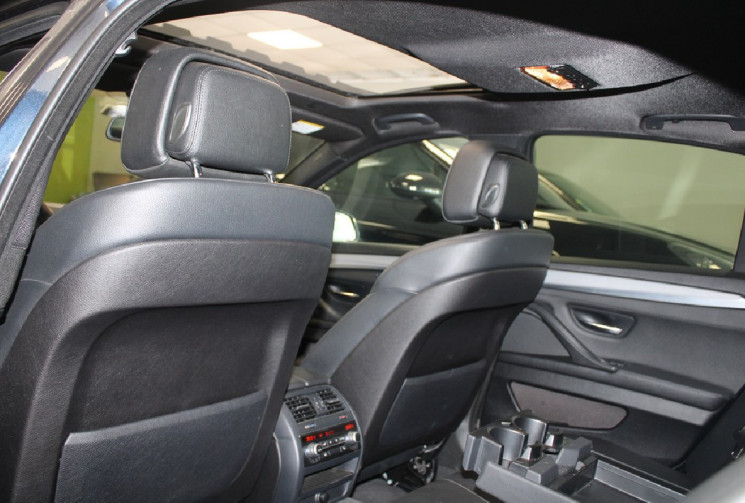 BMW Série 5 550 i x-drive 4.4 V8 pack M SPORT  TOIT OUVRANT POT AKRA 