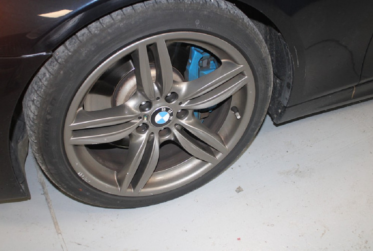 BMW Série 5 550 i x-drive 4.4 V8 pack M SPORT  TOIT OUVRANT POT AKRA 