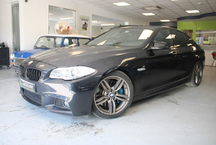BMW Série 5 550 i x-drive 4.4 V8 pack M SPORT  TOIT OUVRANT POT AKRA 