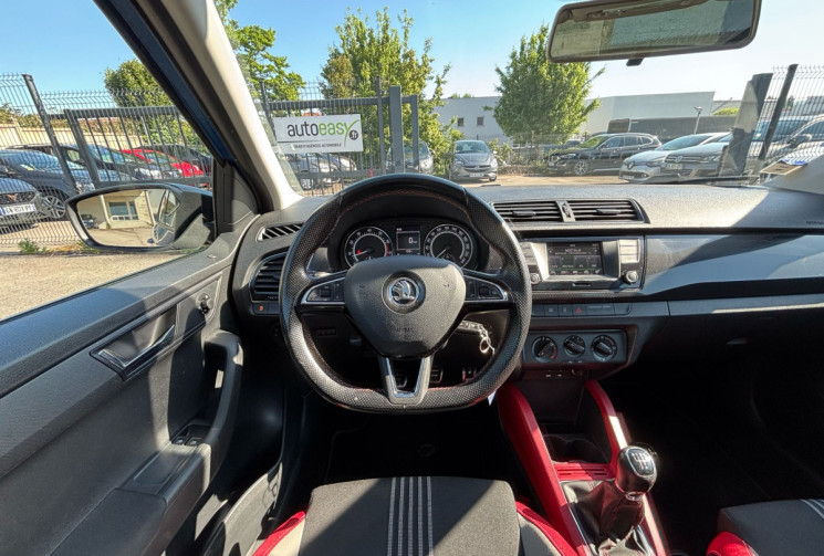 Skoda Fabia 1.2 TSI 90 ch / Monte Carlo / Toit panoramique