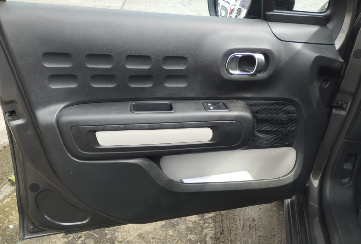 Citroën C3 1.5 BlueHDi 100ch S&S PLUS  faible kilométrage
