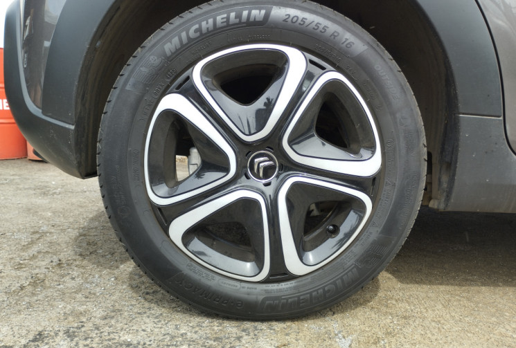 Citroën C3 1.5 BlueHDi 100ch S&S PLUS  faible kilométrage