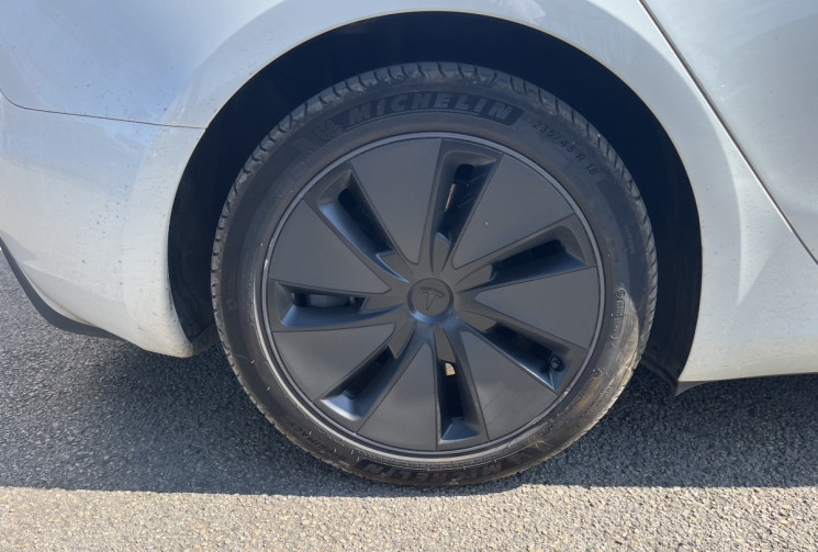 Tesla Model 3 275CV