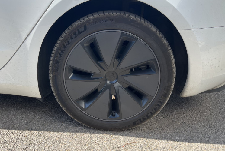 Tesla Model 3 275CV