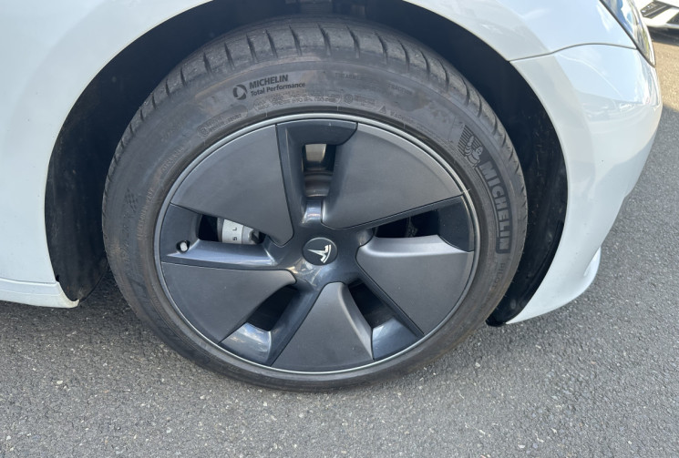 Tesla Model 3 LONG RANGE 75 KWH 620 KM ATTELAGE