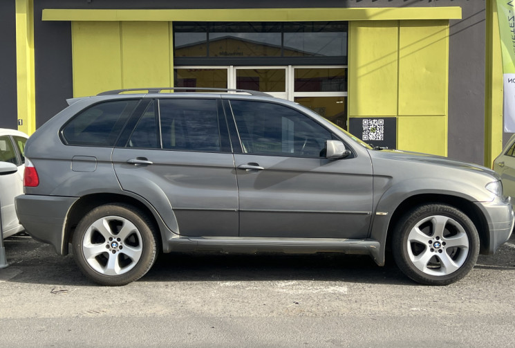 BMW X5 3.0D 218 cv // Première main // Très peu kilométré // Superbe état intérieur/extérieur