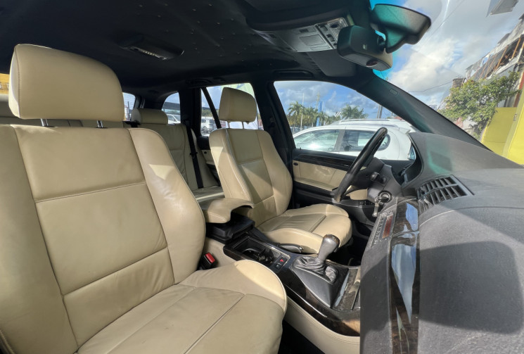 BMW X5 3.0D 218 cv // Première main // Très peu kilométré // Superbe état intérieur/extérieur