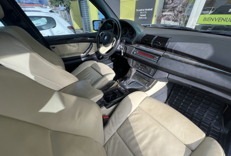 BMW X5 3.0D 218 cv // Première main // Très peu kilométré // Superbe état intérieur/extérieur