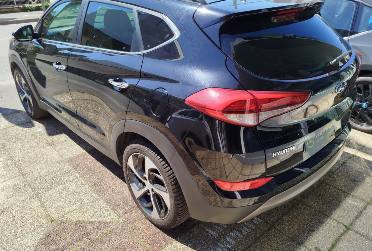 Hyundai Tucson III 2.0 CRDi 16V 2WD 136 cv / EXECUTIVE / SUIVI HYUNDAI
