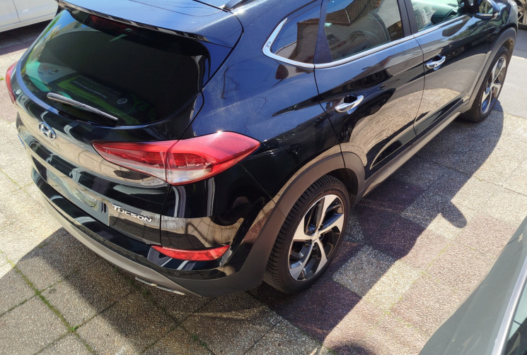 Hyundai Tucson III 2.0 CRDi 16V 2WD 136 cv / EXECUTIVE / SUIVI HYUNDAI