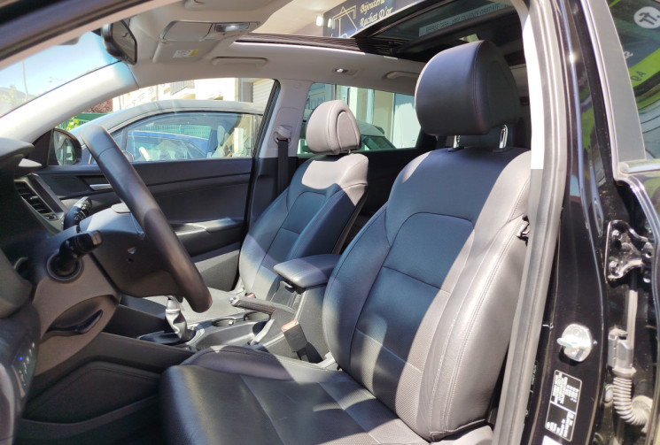 Hyundai Tucson III 2.0 CRDi 16V 2WD 136 cv / EXECUTIVE / SUIVI HYUNDAI