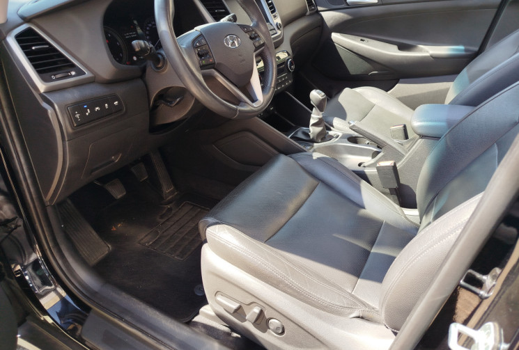 Hyundai Tucson III 2.0 CRDi 16V 2WD 136 cv / EXECUTIVE / SUIVI HYUNDAI