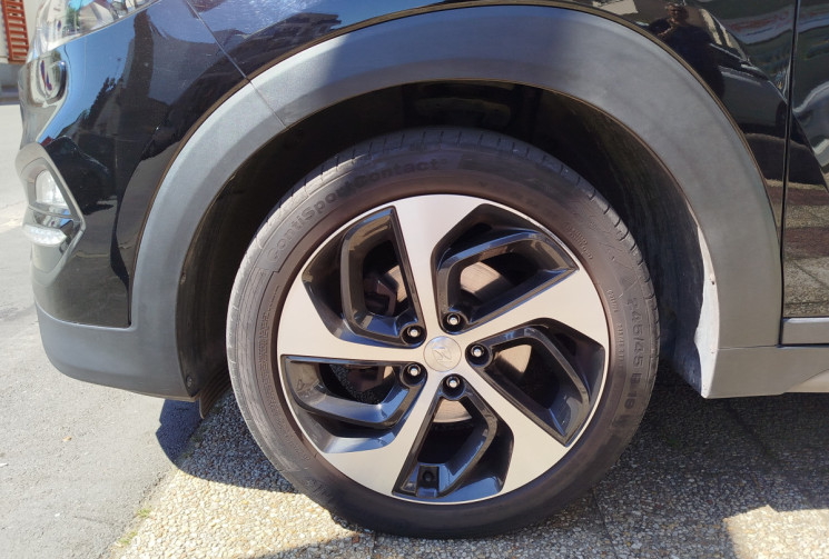 Hyundai Tucson III 2.0 CRDi 16V 2WD 136 cv / EXECUTIVE / SUIVI HYUNDAI
