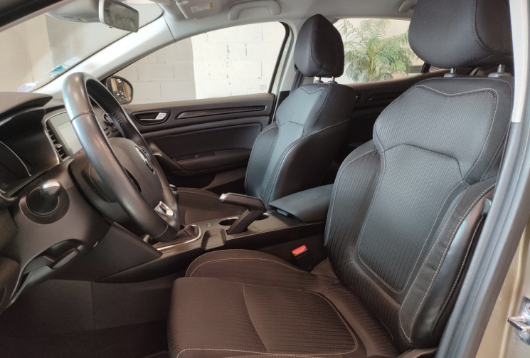 Renault Megane IV Hatchback 1.2 TCe 16V 130 ch zen 