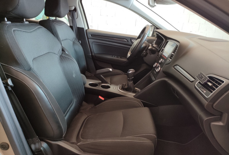 Renault Megane IV Hatchback 1.2 TCe 16V 130 ch zen 