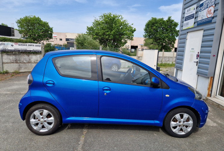 Toyota Aygo 1.0 VVT-i 68ch Les Bleus 5p