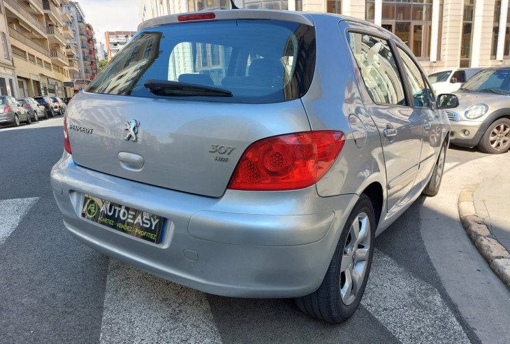 Peugeot 307 1.6 HDI 110 CH ALLURE 113000 KMS DISTRI OK
