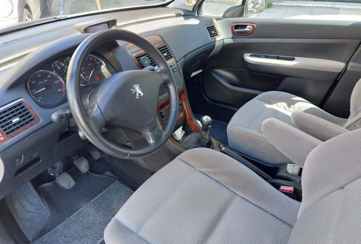 Peugeot 307 1.6 HDI 110 CH ALLURE 113000 KMS DISTRI OK