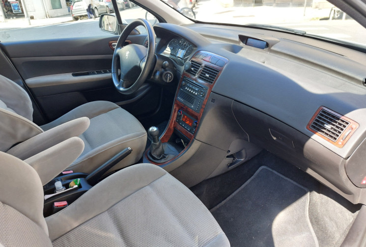 Peugeot 307 1.6 HDI 110 CH ALLURE 113000 KMS DISTRI OK